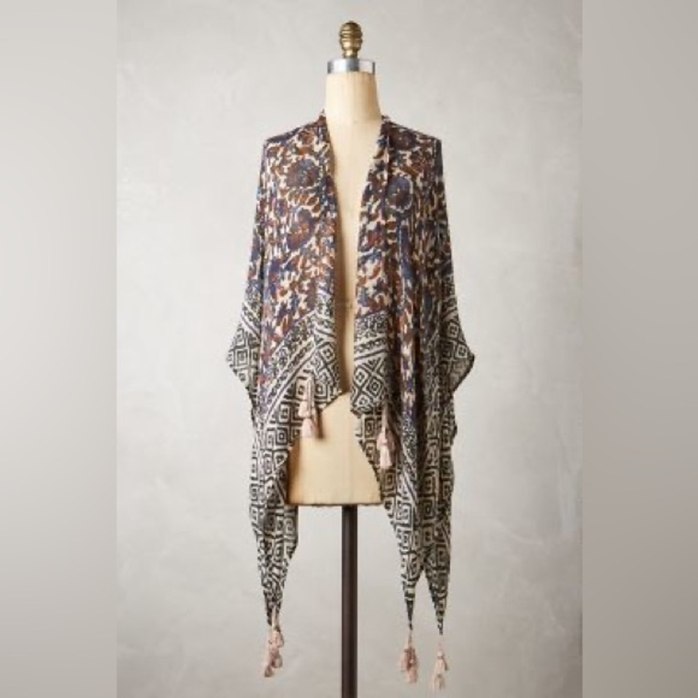 Bohemian Patterned wrap with Tassels - Picture 2 of 6